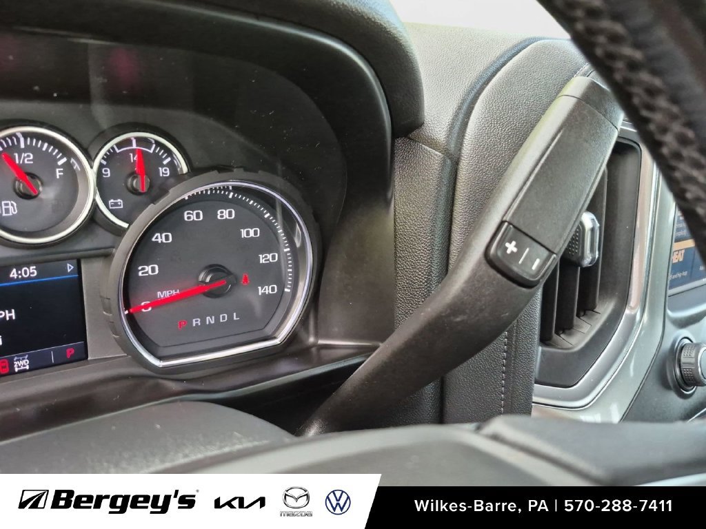 Used 2020 Chevrolet Silverado 1500 LT Trail Boss AWD/4WD image 29