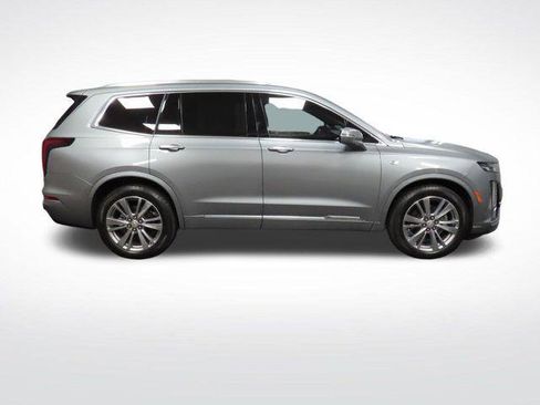 Certified 2023 Cadillac XT6 Premium Luxury FWD image 28