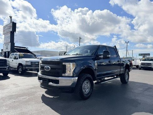 Used 2019 Ford F250 XL w/ Power Equipment Group AWD/4WD image 2