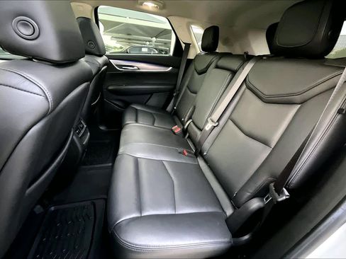 Used 2018 Cadillac XT5 Premium Luxury image 21