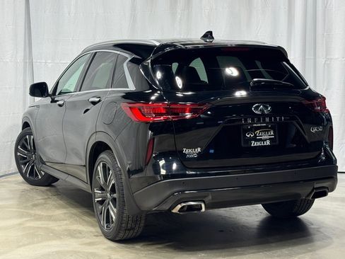 Used 2022 INFINITI QX50 Luxe w/ Appearance Package image 4