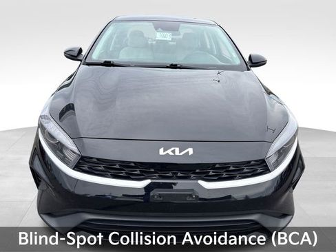 Used 2023 Kia Forte LXS w/ LXS Technology Package FWD image 11