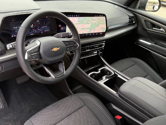 Used 2026 Chevrolet Traverse LT w/ Driver Confidence Package FWD image 10