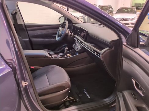 Certified 2026 Hyundai Tucson SE image 11