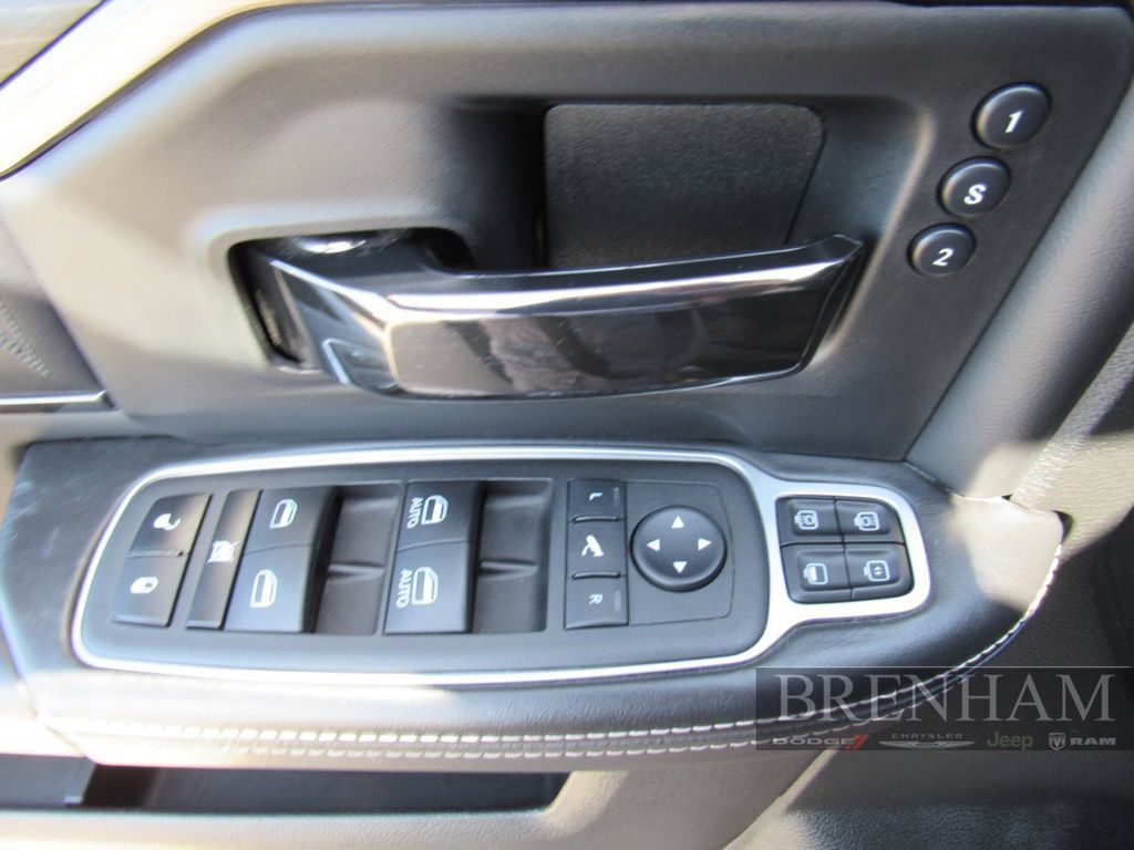 Used 2023 RAM 2500 Limited AWD/4WD image 15