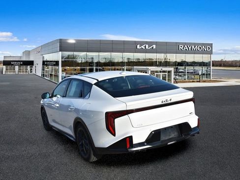 Certified 2025 Kia K4 GT-Line Turbo FWD image 5