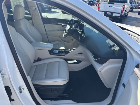 Used 2022 Buick Envision Essence w/ Safety Package image 37