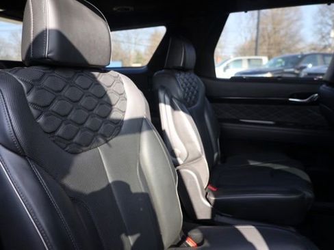 Used 2022 Hyundai Palisade Calligraphy image 36