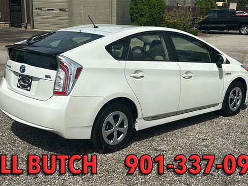 Used 2015 Toyota Prius Two FWD image 6