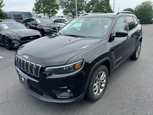 Used 2019 Jeep Cherokee Latitude Plus FWD image 20