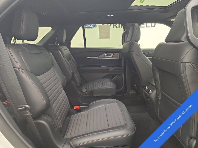 New 2026 Ford Explorer ST-Line w/ ST-Line Street Pack AWD/4WD image 13