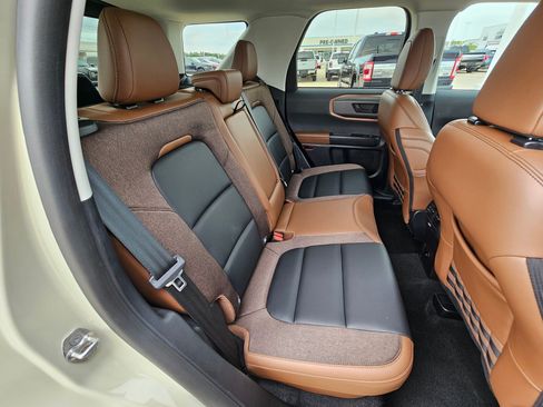 Used 2025 Ford Bronco Sport Outer Banks w/ Outer Banks Tech Package+ AWD/4WD image 32