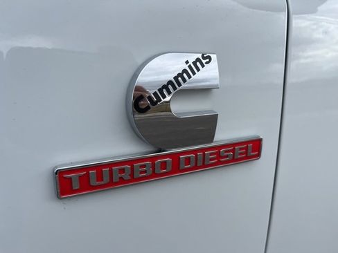 Used 2024 RAM 3500 Tradesman w/ Chrome Appearance Group image 11