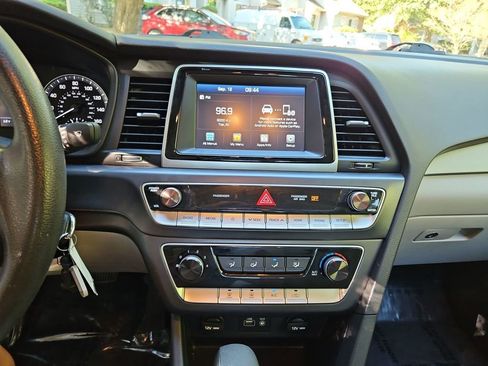 Used 2019 Hyundai Sonata ECO image 16