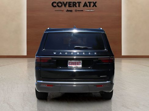 Used 2022 Jeep Wagoneer Series II w/ Premium Group I RWD image 4