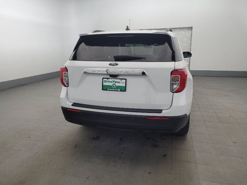 Used 2022 Ford Explorer XLT image 7