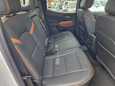 New 2026 GMC Canyon AT4 w/ Technology Plus Package AWD/4WD image 24