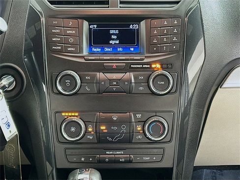 Used 2019 Ford Explorer FWD image 16