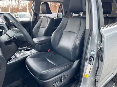 Used 2021 Toyota 4Runner Limited image 20