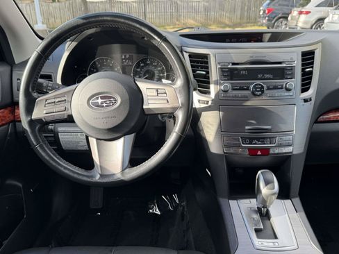 Used 2010 Subaru Outback 3.6R Limited AWD/4WD image 15
