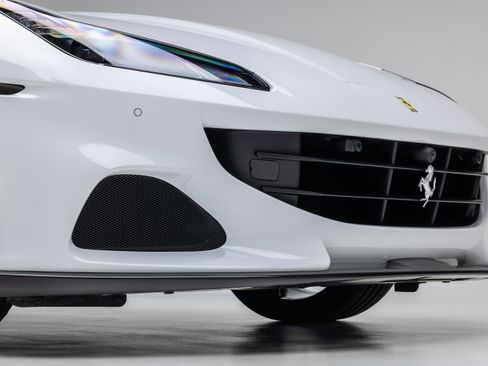 Certified 2023 Ferrari Portofino M RWD image 20