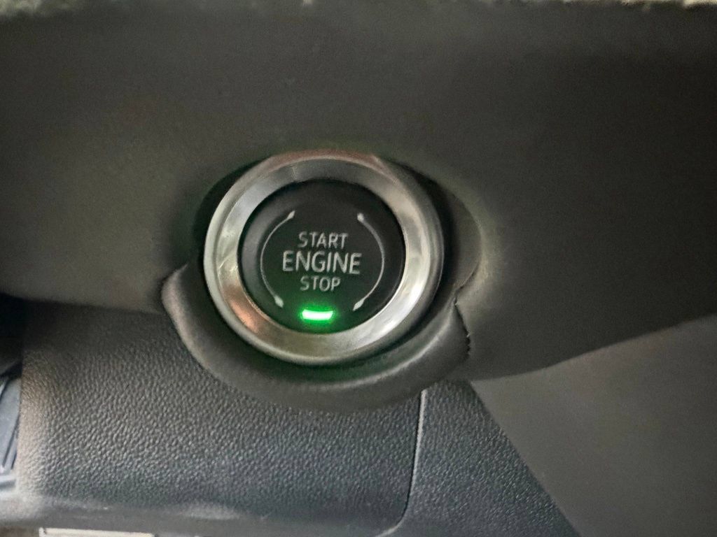 Used 2025 Chevrolet Tahoe LT AWD/4WD image 41