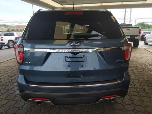 Used 2018 Ford Explorer XLT w/ Equipment Group 202A AWD/4WD image 7