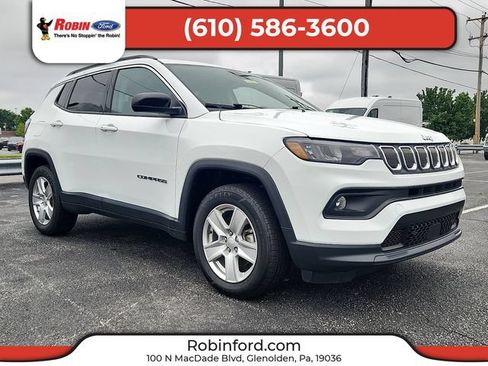 Used 2022 Jeep Compass Latitude w/ Convenience Group AWD/4WD image 1