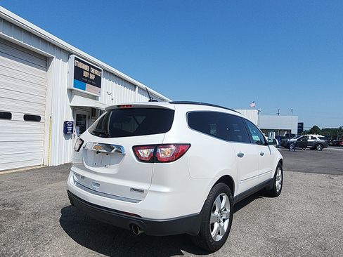 Used 2017 Chevrolet Traverse Premier FWD image 5