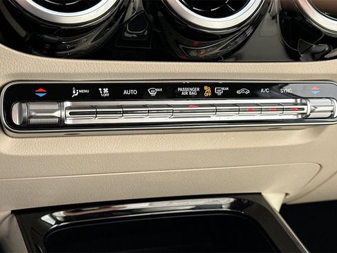 Used 2026 Mercedes-Benz GLA 250 image 23