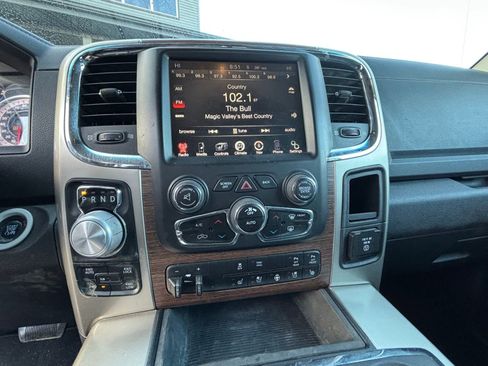 Used 2014 RAM 1500 Laramie w/ Convenience Group image 11