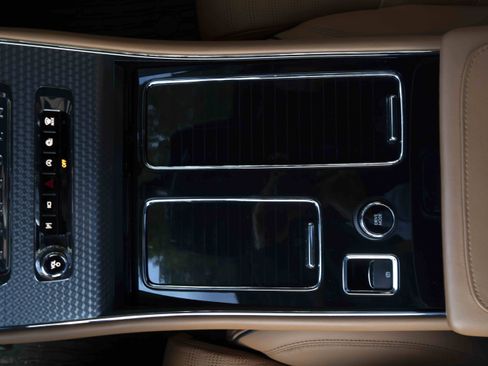 Used 2025 Lincoln Aviator Black Label AWD/4WD image 27