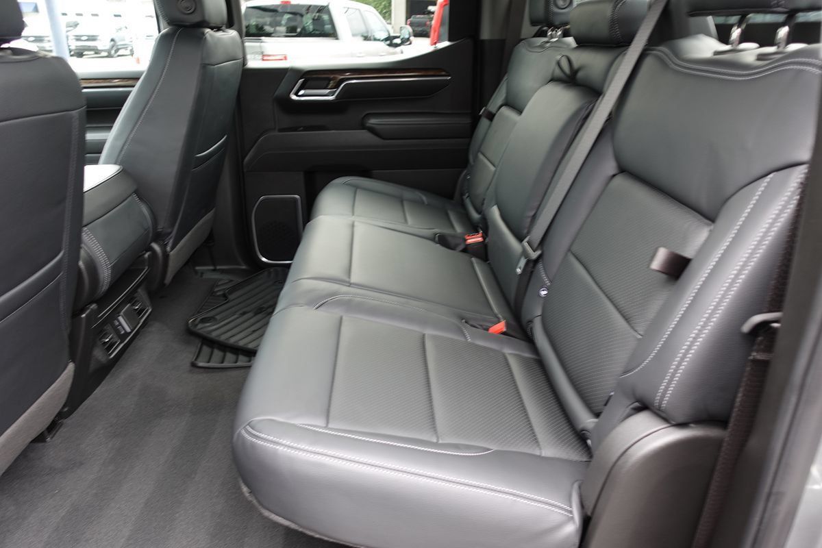 Used 2025 GMC Sierra 1500 Elevation AWD/4WD image 24