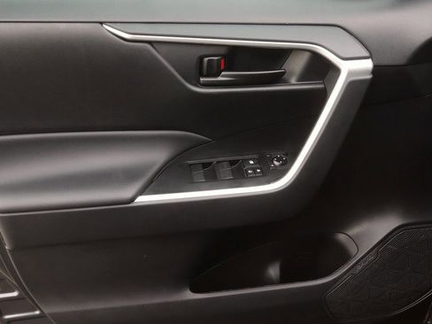 Used 2024 Toyota RAV4 LE image 10