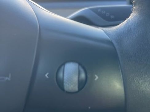 Used 2023 Tesla Model 3 Standard Range image 15