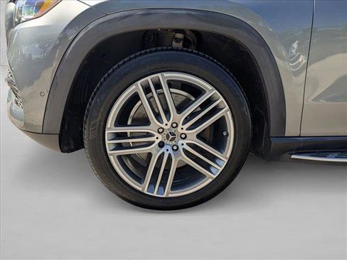 Used 2022 Mercedes-Benz GLS 450 4MATIC image 26