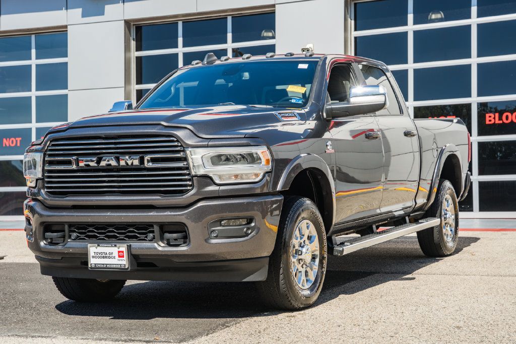 Used 2022 RAM 2500 Laramie AWD/4WD image 3
