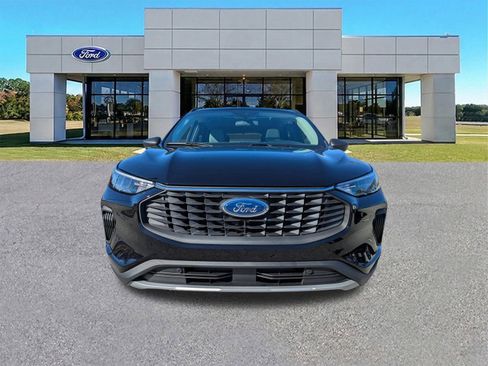 New 2026 Ford Escape Active w/ Active Premium Tech Pack FWD image 9