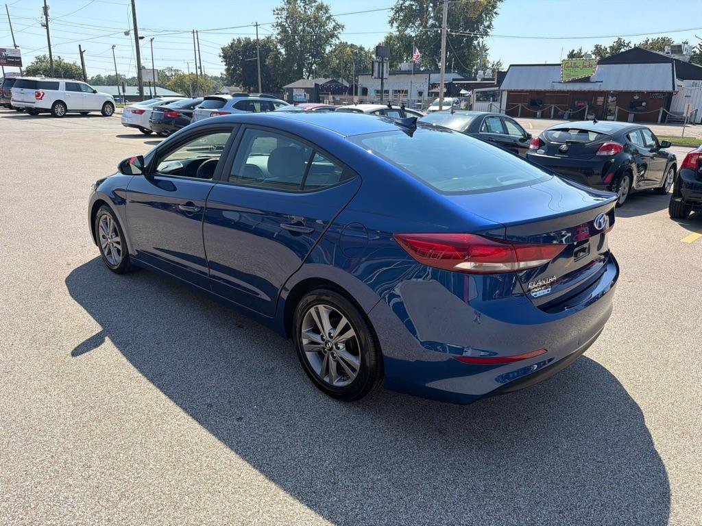 Used 2017 Hyundai Elantra SE FWD image 6