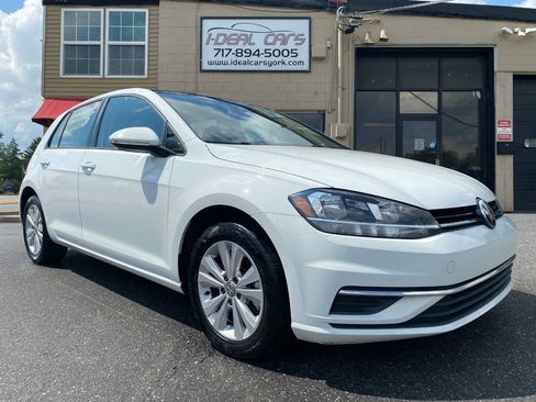 Used 2021 Volkswagen Golf 4-Door FWD image 1