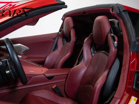 Used 2022 Chevrolet Corvette Stingray Premium Cpe w/ Z51 Performance Package RWD image 27