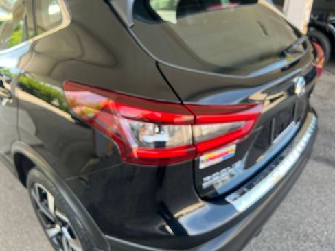 Certified 2022 Nissan Rogue Sport SL w/ Premium Package AWD/4WD image 35