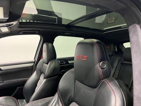 Used 2016 Porsche Cayenne GTS image 19