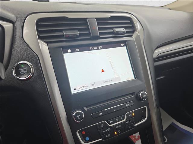 Used 2017 Ford Fusion SE w/ Equipment Group 201A FWD image 13
