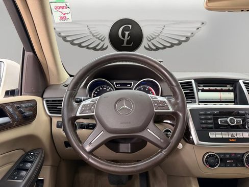 Used 2014 Mercedes-Benz ML 350 4MATIC w/ Premium 1 Package image 12