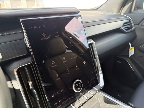 New 2026 GMC Acadia Elevation w/ Black Edition image 18