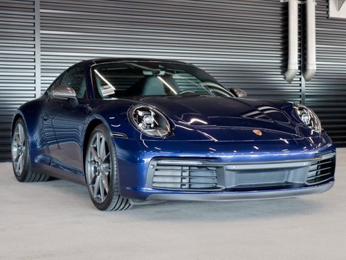 Used 2024 Porsche 911 Carrera T image 7