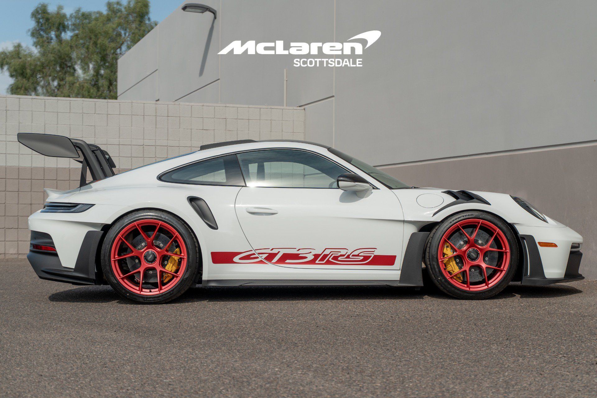 Used 2025 Porsche 911 GT3 RS RWD image 8