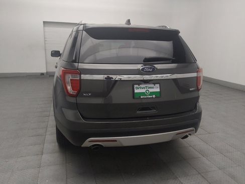 Used 2016 Ford Explorer XLT w/ Equipment Group 202A AWD/4WD image 6