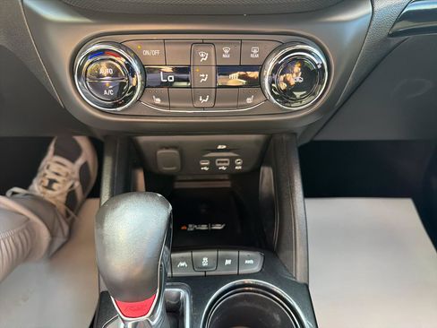 Used 2021 Chevrolet TrailBlazer RS w/ Sun and Liftgate Package AWD/4WD image 22